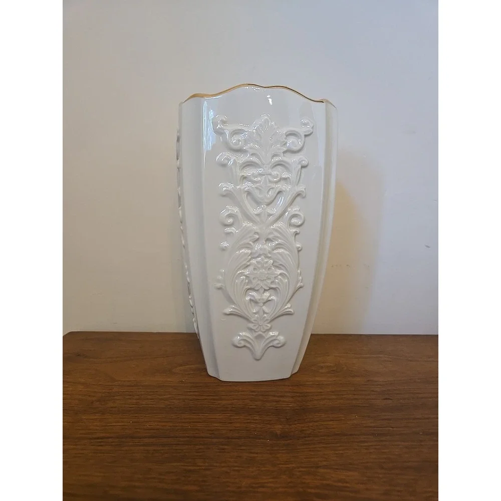 Vintage LENOX Eros Square 9
